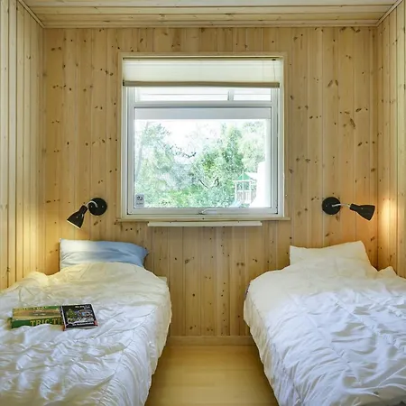Feriehus Hughe - 300m From The Sea By Interhome Rødby