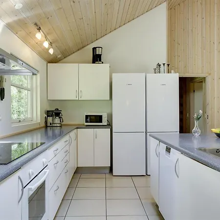 Hughe - 300m From The Sea By Interhome Feriehus